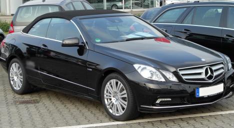 Un bolid Mercedes în valoare de 50.000 de euro, furat din Elveţia, depistat în Borş